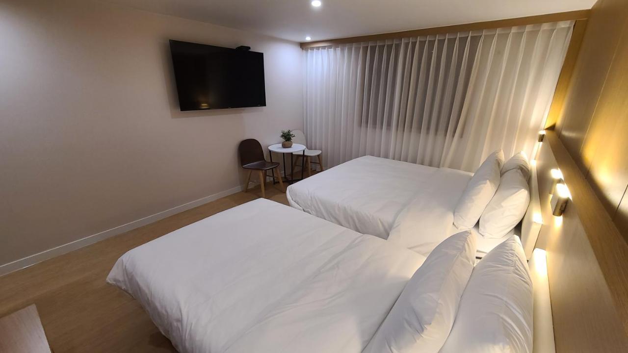 Hotel Andrest Пусан Экстерьер фото