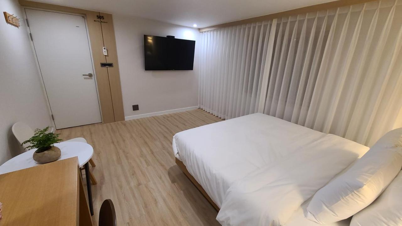 Hotel Andrest Пусан Экстерьер фото