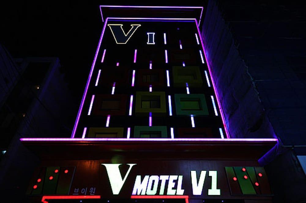 Hotel Andrest Пусан Экстерьер фото