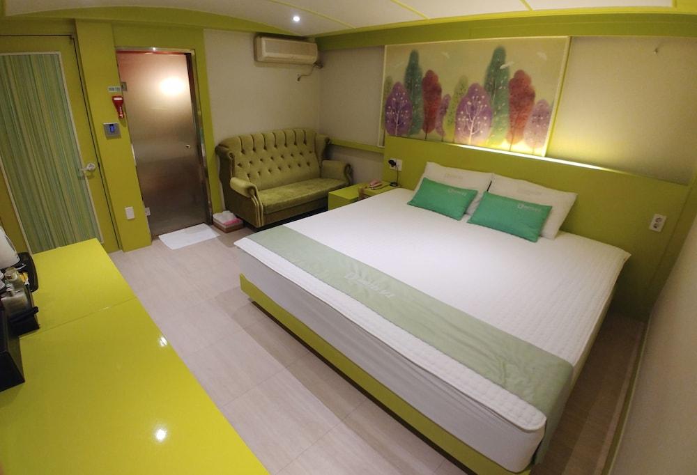 Hotel Andrest Пусан Экстерьер фото